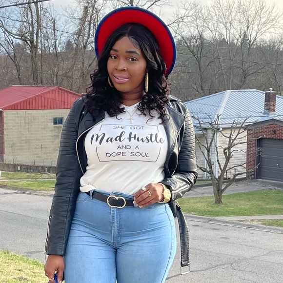 White Printed Lettering V Neck Short Sleeve Shirt - Picture 5 of 13